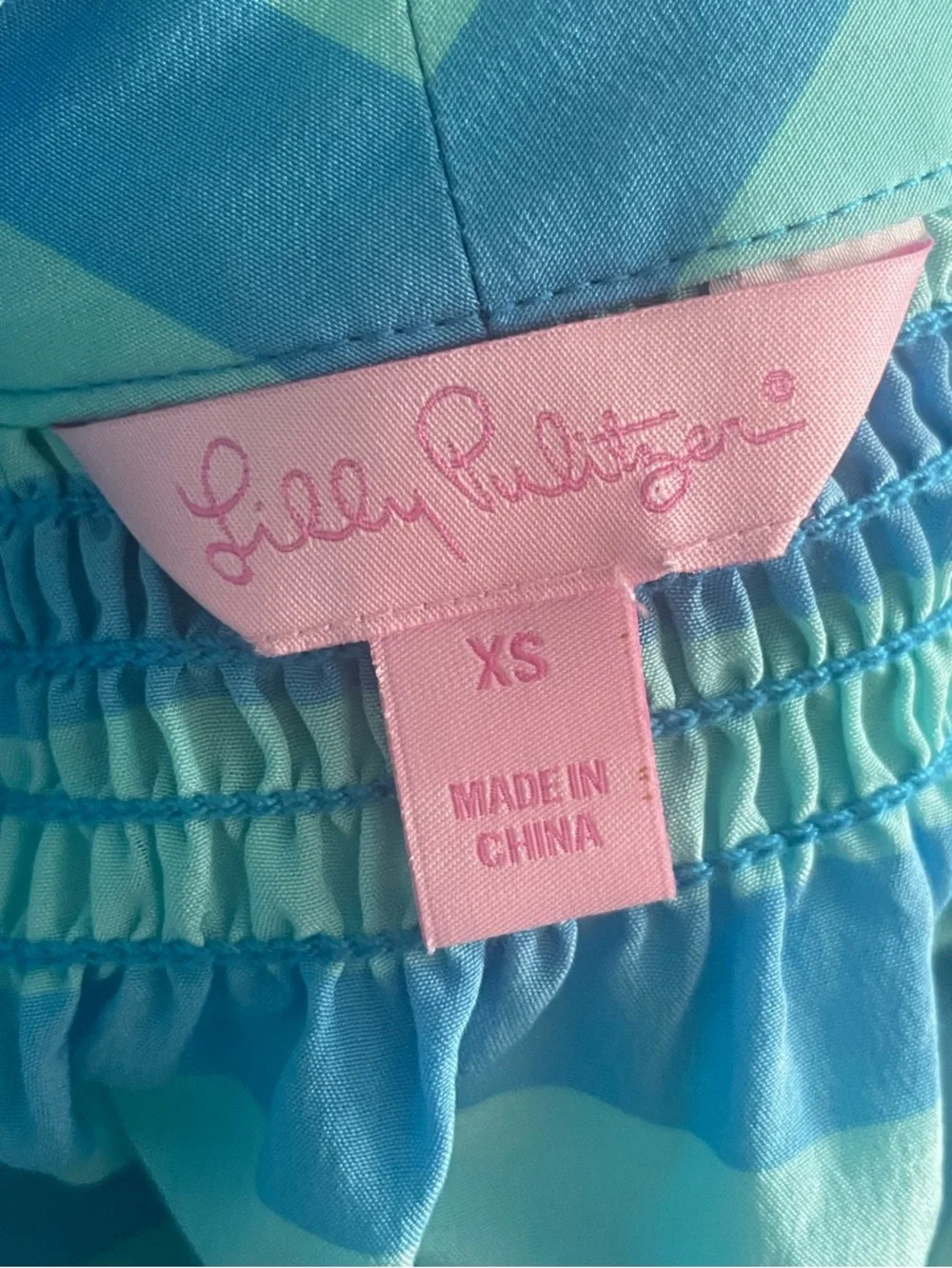 **Lilly Pulitzer 100% Silk Elsa Blouse - XS**